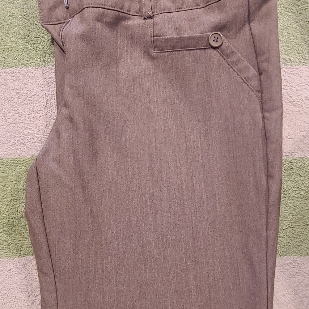 Joe B Size 5 Tan Slacks